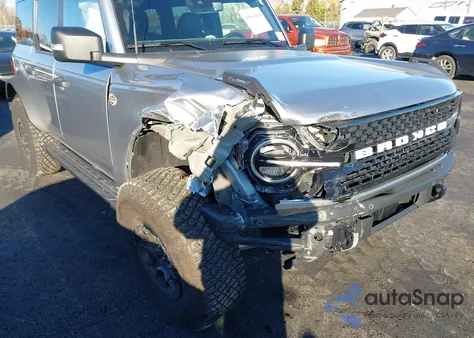 2024 Ford Bronco Wildtrak z USA, uszkodzony, nr VIN 1FMEE2BP5RLA94719